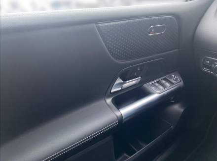 Mercedes-Benz - B-class