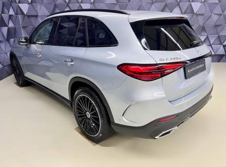 Mercedes-Benz - GLC