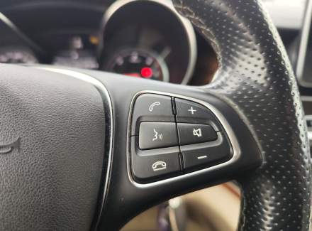 Mercedes-Benz - V-class