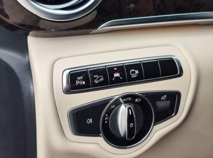 Mercedes-Benz - V-class