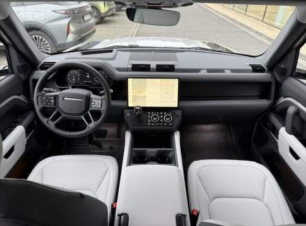 Land Rover - Defender