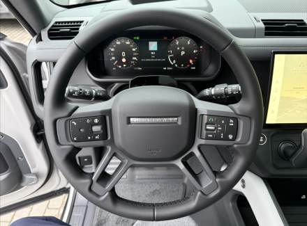 Land Rover - Defender