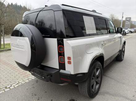 Land Rover - Defender