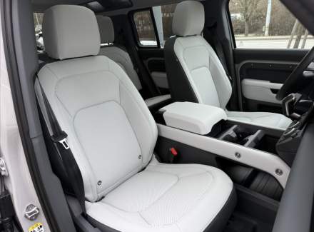 Land Rover - Defender