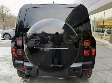 Land Rover - Defender