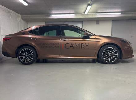 Toyota - Camry