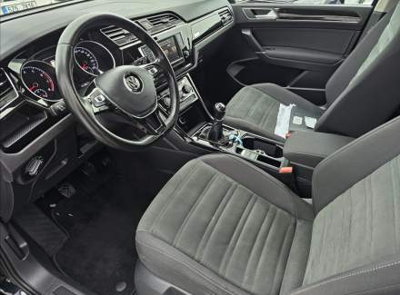 Volkswagen - Touran