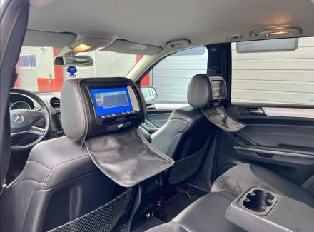 Mercedes-Benz - M-class