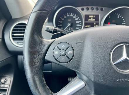 Mercedes-Benz - M-class