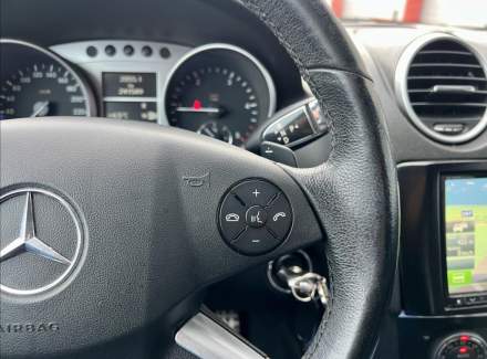 Mercedes-Benz - M-class