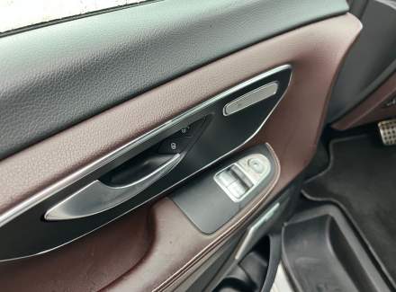 Mercedes-Benz - V-class