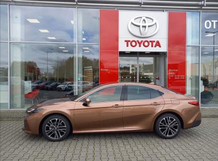 Toyota - Camry