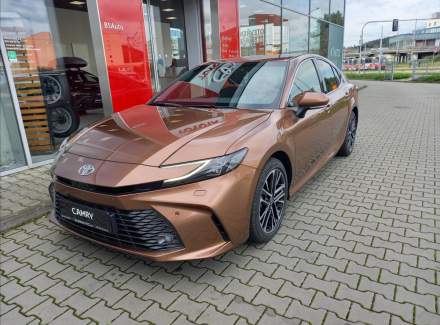 Toyota - Camry