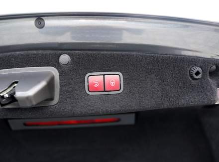 Mercedes-Benz - S-class