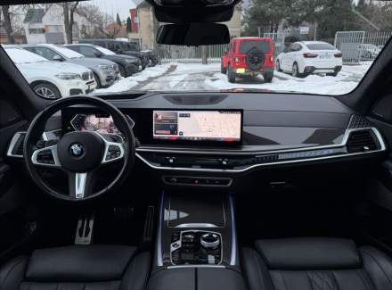 BMW - X7