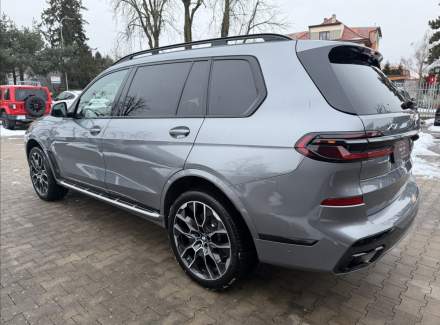 BMW - X7