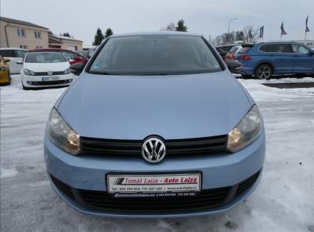 Volkswagen - Golf