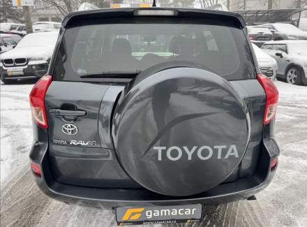 Toyota - RAV 4
