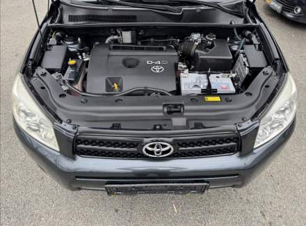 Toyota - RAV 4
