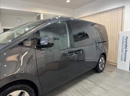 Hyundai - Staria