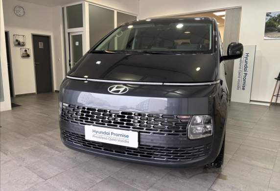 Hyundai - Staria