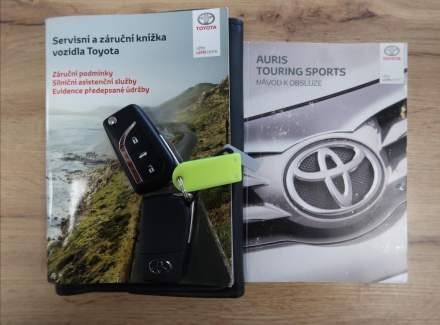 Toyota - Auris