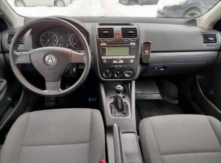 Volkswagen - Golf