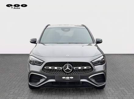 Mercedes-Benz - GLA