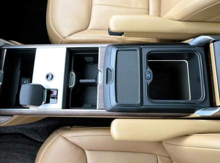 Land Rover - Range Rover