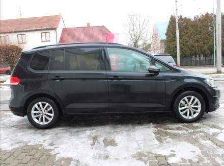 Volkswagen - Touran