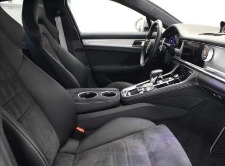 Porsche - Panamera