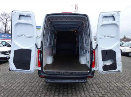 Mercedes-Benz - Sprinter