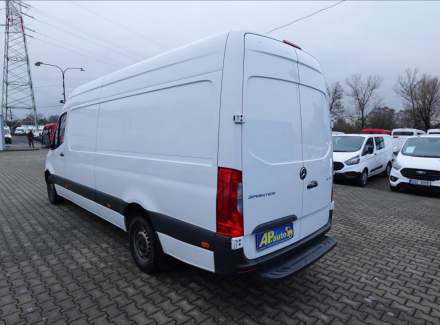Mercedes-Benz - Sprinter