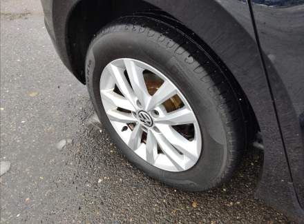 Volkswagen - Touran