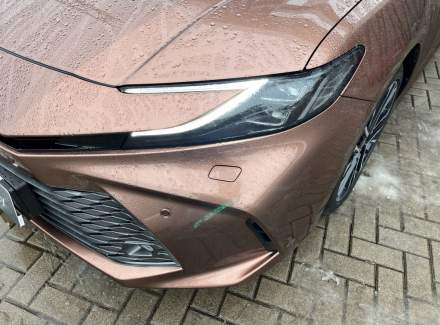 Toyota - Camry