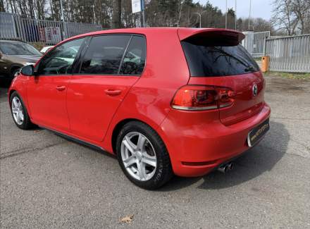 Volkswagen - Golf