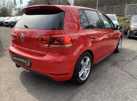 Volkswagen - Golf