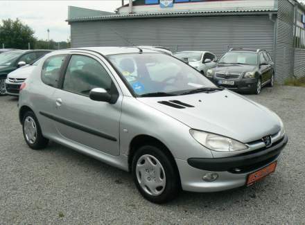 Peugeot - 206
