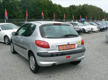 Peugeot - 206