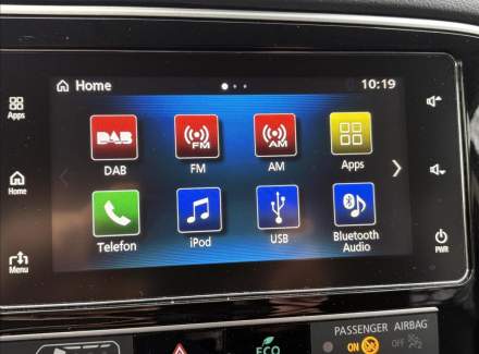 Mitsubishi - Outlander