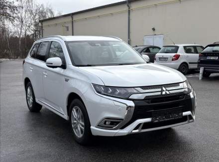 Mitsubishi - Outlander