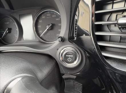 Mitsubishi - Outlander