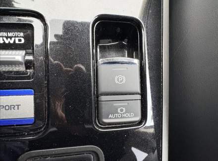 Mitsubishi - Outlander