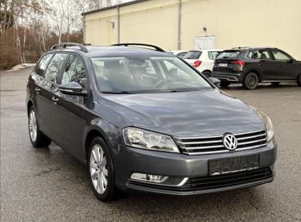Volkswagen - Passat