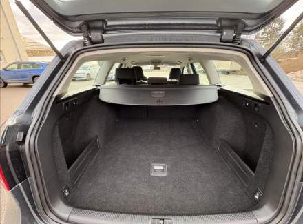 Volkswagen - Passat