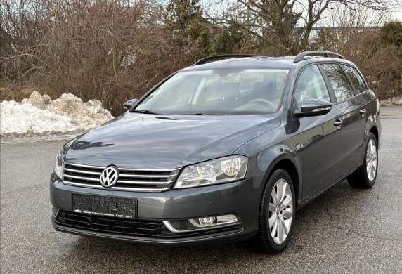 Volkswagen - Passat