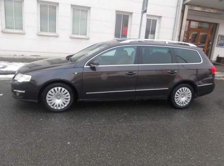 Volkswagen - Passat