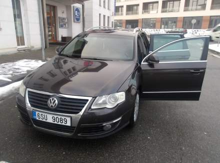 Volkswagen - Passat