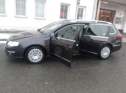 Volkswagen - Passat