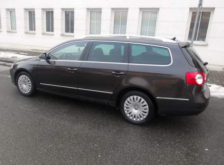 Volkswagen - Passat